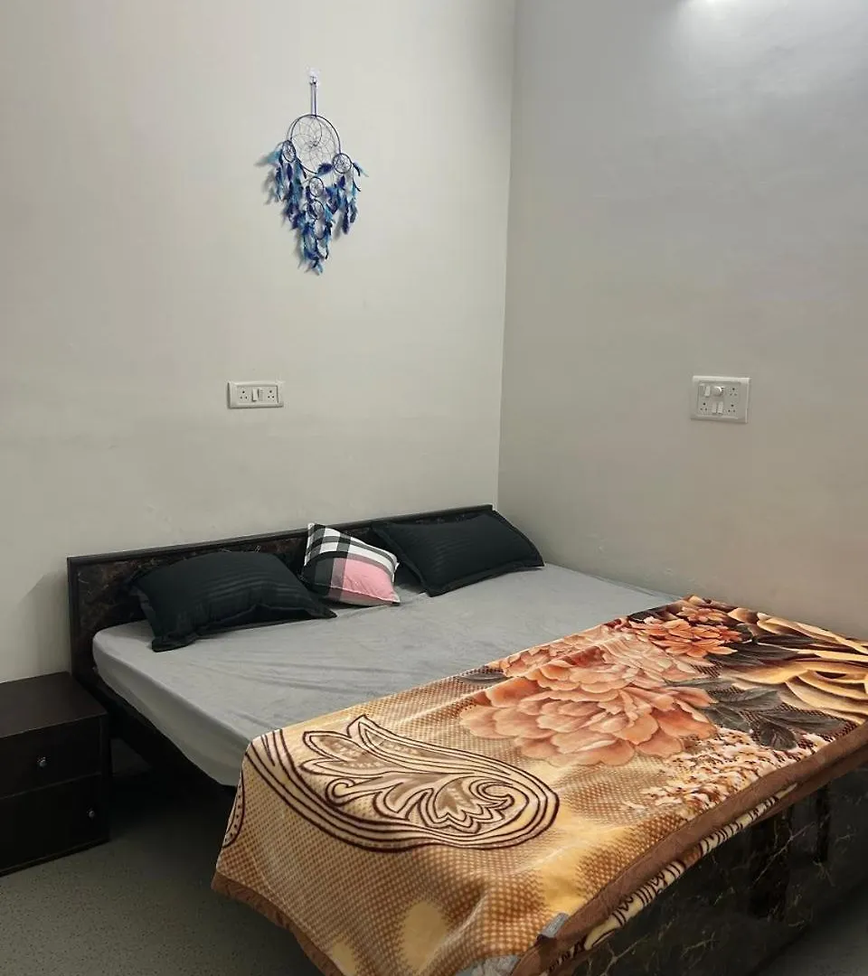 Rum i privatbostad Mahadev Niwas Lägenhet Varanasi
